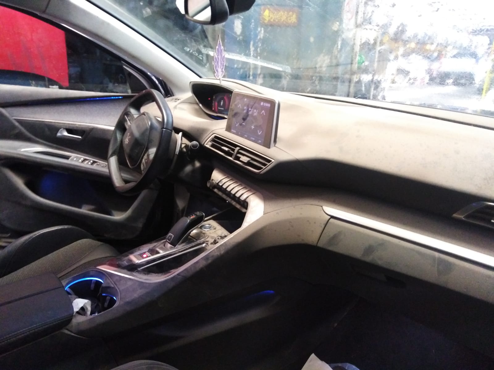 Parachoques Peugeot 3008  USADO